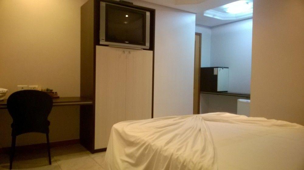 Hotel Luni São Paulo Zewnętrze zdjęcie